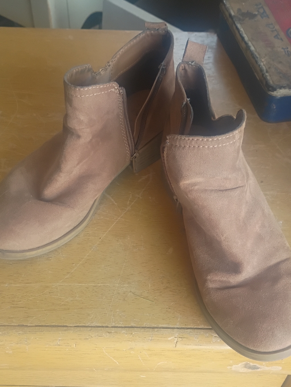 Women’s Ankle Boots in Light Brown Suede